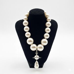 Vivienne Westwood Giant Pearl Drop Necklace